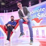 Rafa Castaño, campeón a batir, y Eugeni Alemany, presentador de 'Agárrate al sillón'