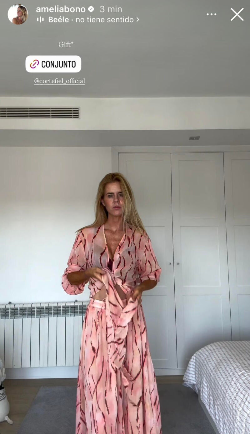 El look de Amelia Bono.