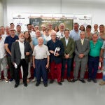 El presidente de la Diputación de Valladolid, Conrado Íscar, participa en la presentación de "Mis memorias del vino"