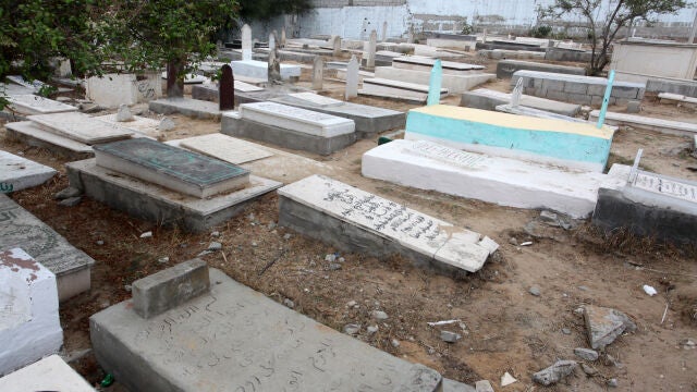 O.Próximo.- Hamás acusa a Israel de arrasar y exhumar las tumbas de un cementerio en el sur de Gaza
