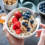 Desayunos fríos para días calurosos: rápidos, ricos y sin encender el fuego 