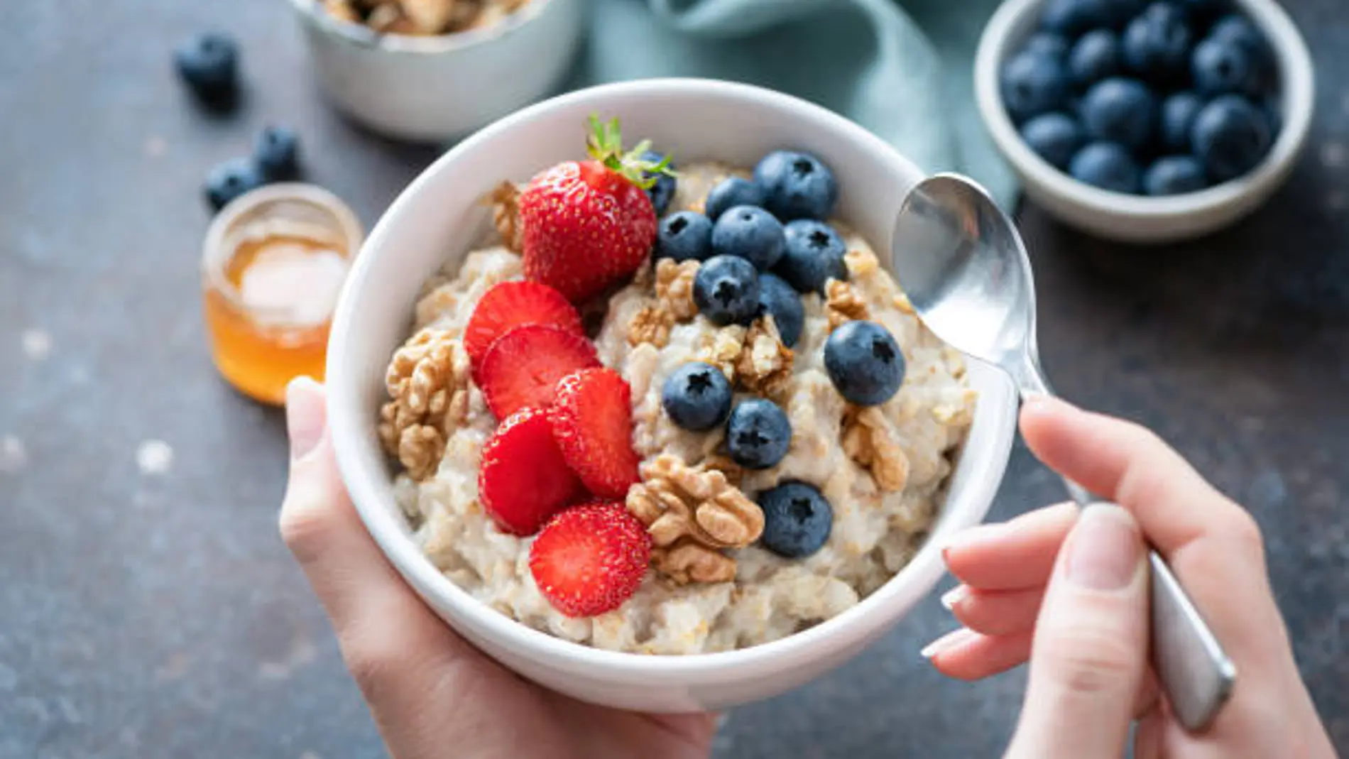 Desayunos fríos para días calurosos: rápidos, ricos y sin encender el fuego