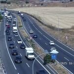 Tres accidentes complican las salidas de Madrid por la A-2, A-4 y A-6