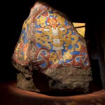 La Piedra de Jelling (Jutlandia), símbolo de la fusión entre paganismo y cristianismo de los primeros momentos de la conversión de los vikingos.