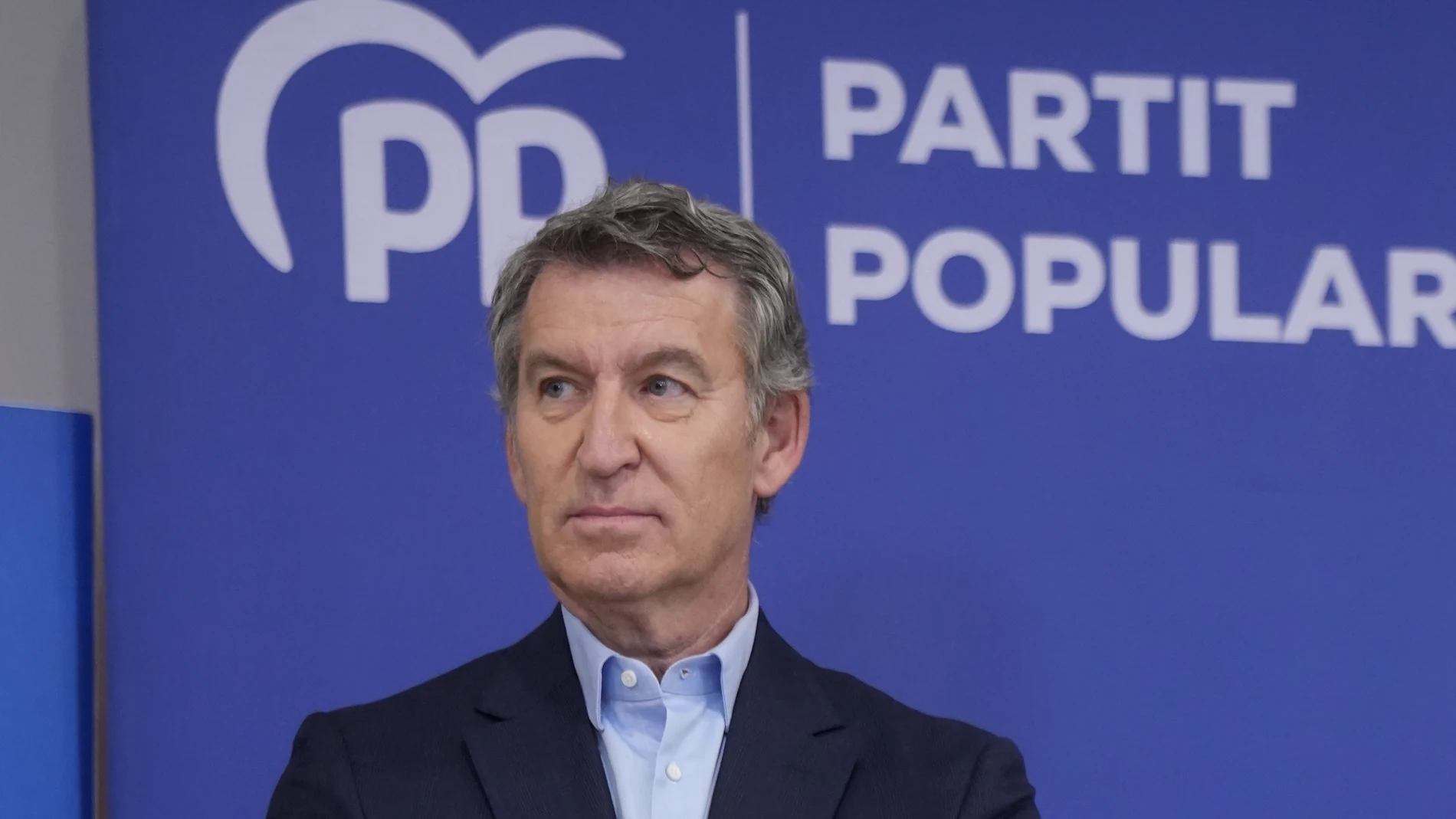 El presidente del Partido Popular, Alberto Núñez Feijóo, durante un encuentro con dirigentes locales del PP, en el Hotel Lamaro, a 11 de julio de 2025, en Barcelona, Catalunya (España). Alberto Núñez Feijóo ha viajado a Barcelona para reunirse con dirigentes locales y abordar temas de seguridad junto al portavoz municipal Daniel Sirera y el presidente provincial Manuel Reyes.11 JULIO 2025;PP;ZORRAKINODavid Zorrakino / Europa Press11/07/2025