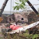 India.- Informes preliminares apuntan a un fallo en el suministro de combustible en el accidente de avión de Air India