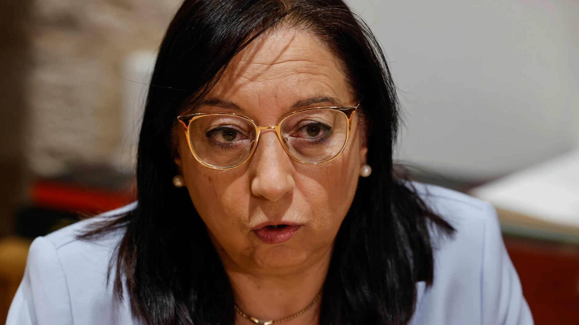 La presidenta de Les Corts Valencianes, Llanos Massó, durante una entrevista para Europa Press, a 9 de julio de 2025, en Valencia, Comunidad Valenciana (España). Llanos Massó es diputada por Vox en Les Corts Valencianes desde 2019 y, desde 2023, presidenta de las mismas. Además, es presidenta de Vox en Castellón y miembro del Comité Ejecutivo Nacional del partido. 09 JULIO 2025;ENTREVISTA;POSADO;RETRATOS;VOX;CORTS;CORTES Rober Solsona / Europa Press 09/07/2025