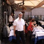 Una ciudad italiana explota contra los restaurantes que quieren 'pastorear' turistas a sus locales en el centro antiguo