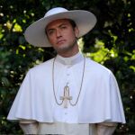 Jude Law no es el Papa que te imaginas