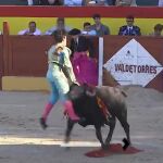 Pánico en Valdetorres del Jarama, gravísima cornada a Sergio Rollón que afecta arteria y vena femoral