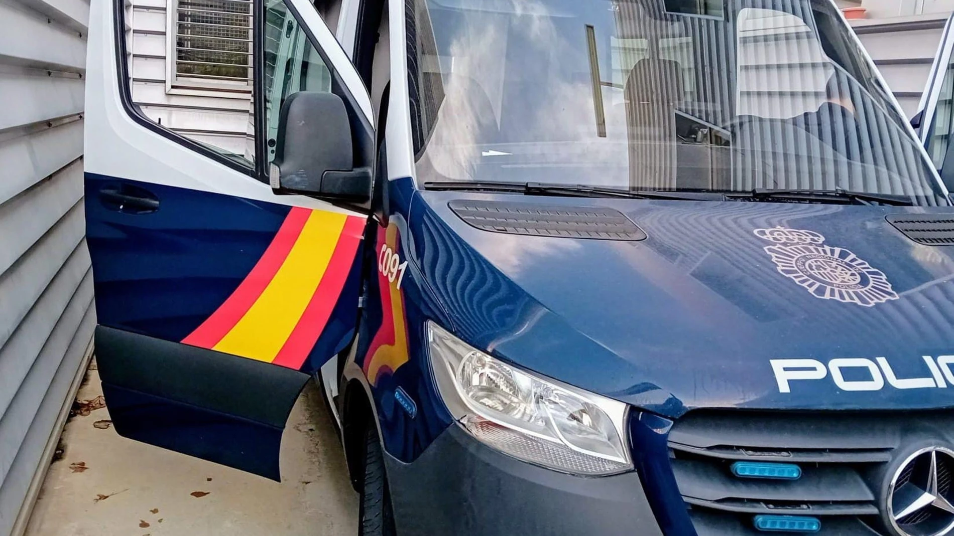 (Foto de ARCHIVO) Una furgoneta de la Policía Nacional de Valladolid. REMITIDA / HANDOUT por POLICÍA NACIONAL Fotografía remitida a medios de comunicación exclusivamente para ilustrar la noticia a la que hace referencia la imagen, y citando la procedencia de la imagen en la firma 01/01/1970