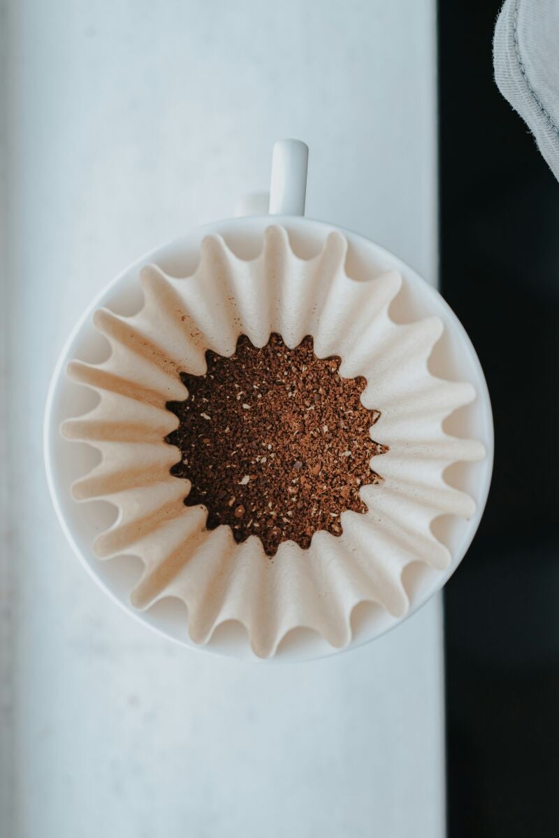 Sí, el poso de café funciona… y no es un mito de internet