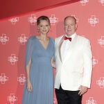 Charlene y Alberto de Mónaco en la Gala De la Cruz Roja.
