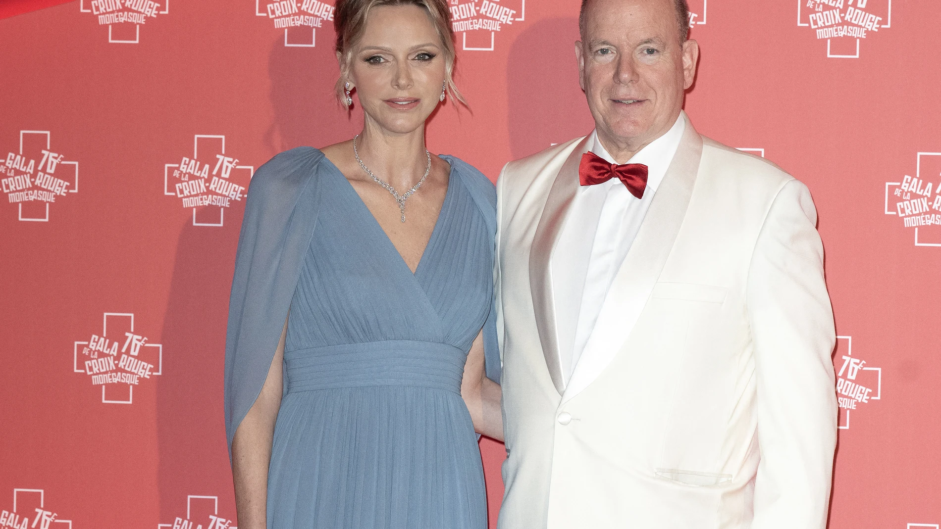 Charlene y Alberto de Mónaco en la Gala De la Cruz Roja.