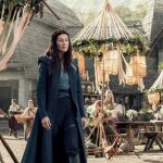 La serie tiene un reparto coral, pero la protagonista es Rosamund Pike 