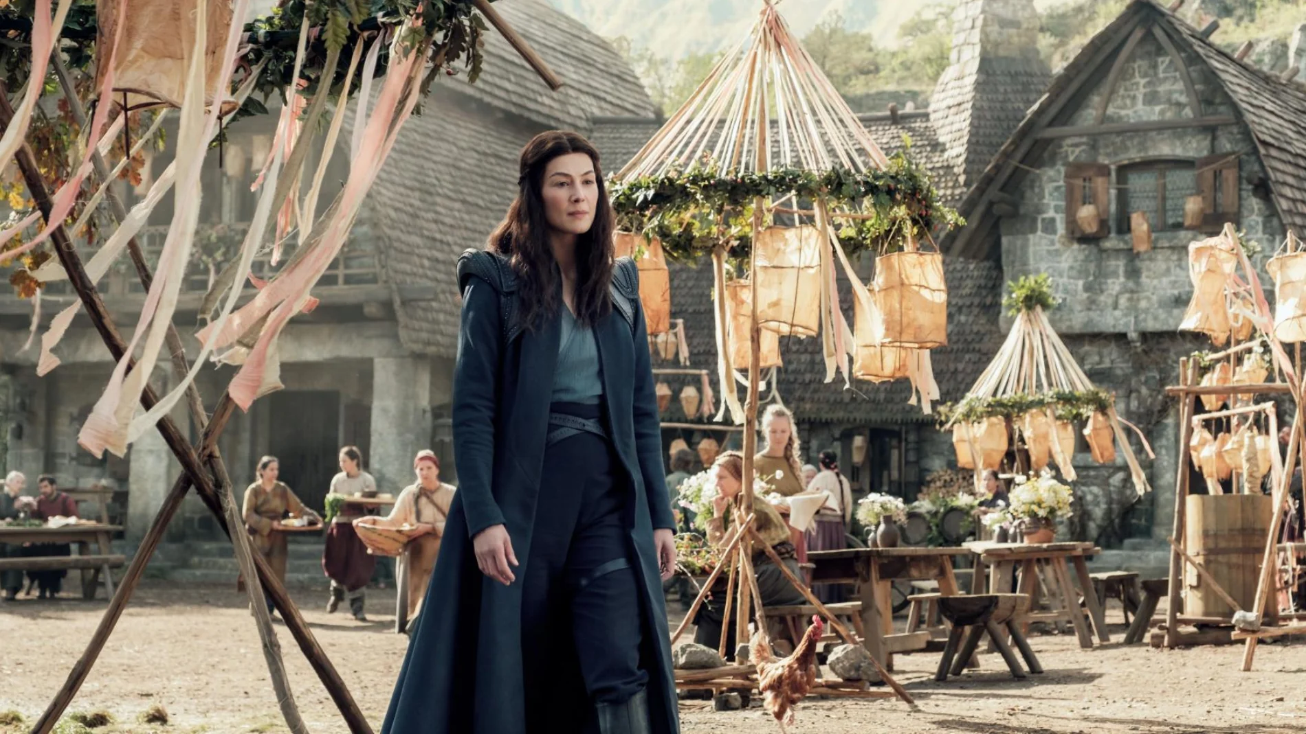 La serie tiene un reparto coral, pero la protagonista es Rosamund Pike