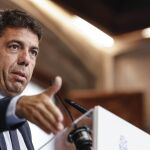 Mazón: "El cupo separatista catalán hace añicos la Constitución por la puerta trasera"