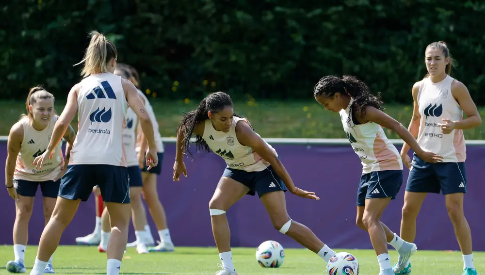 Entrenamiento selección española femenina de fútbol