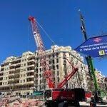 El Paseo de las Delicias estrena nuevas pantallas de protección para reducir el impacto de las obras de la L11 de Metro