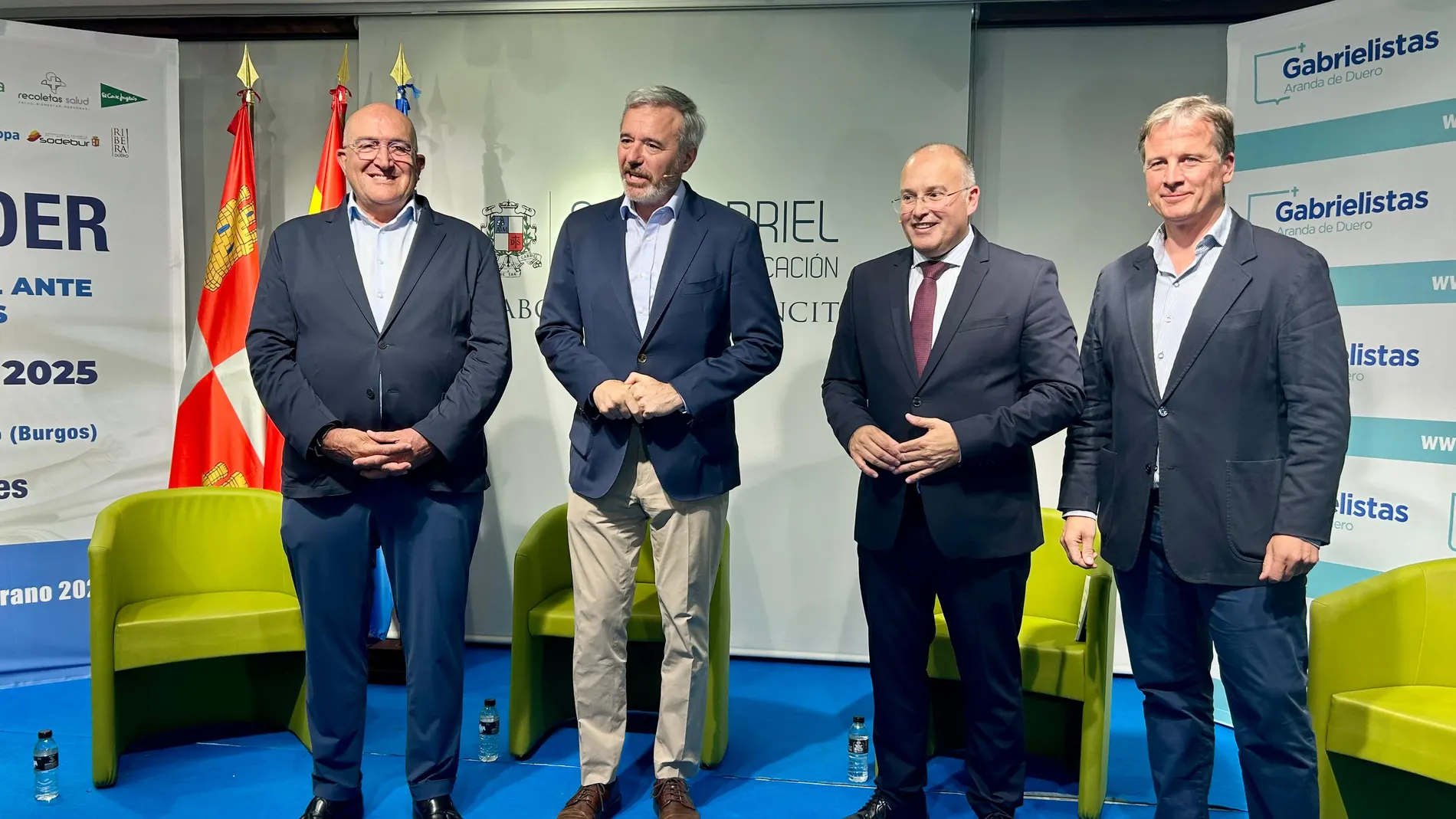 Tellado, Azón, Carnero y Borja Suárez, antes de comenzar la mesa redonda