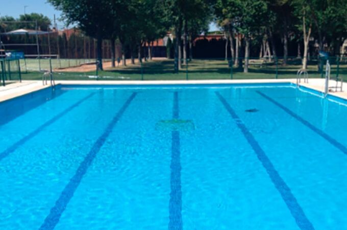 Piscina municipal Villa de Don Fadrique. 