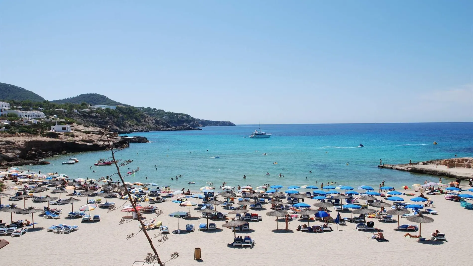Economía.- Ibiza, Marbella y San Sebastián, casi pleno de ocupación en eBooking durante la primera quincena de agosto