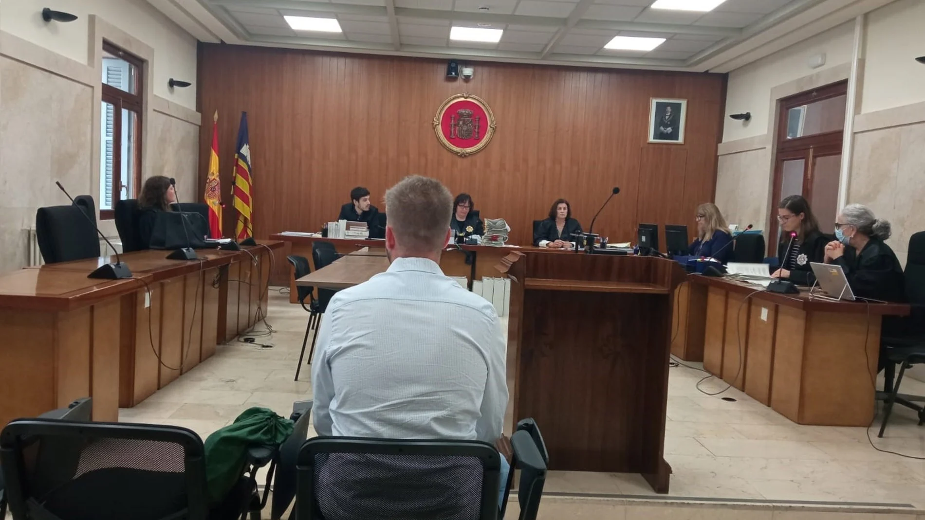 Condenado a cinco años de cárcel por violar a una chica de 15 años tras un carnaval en un pueblo de Mallorca