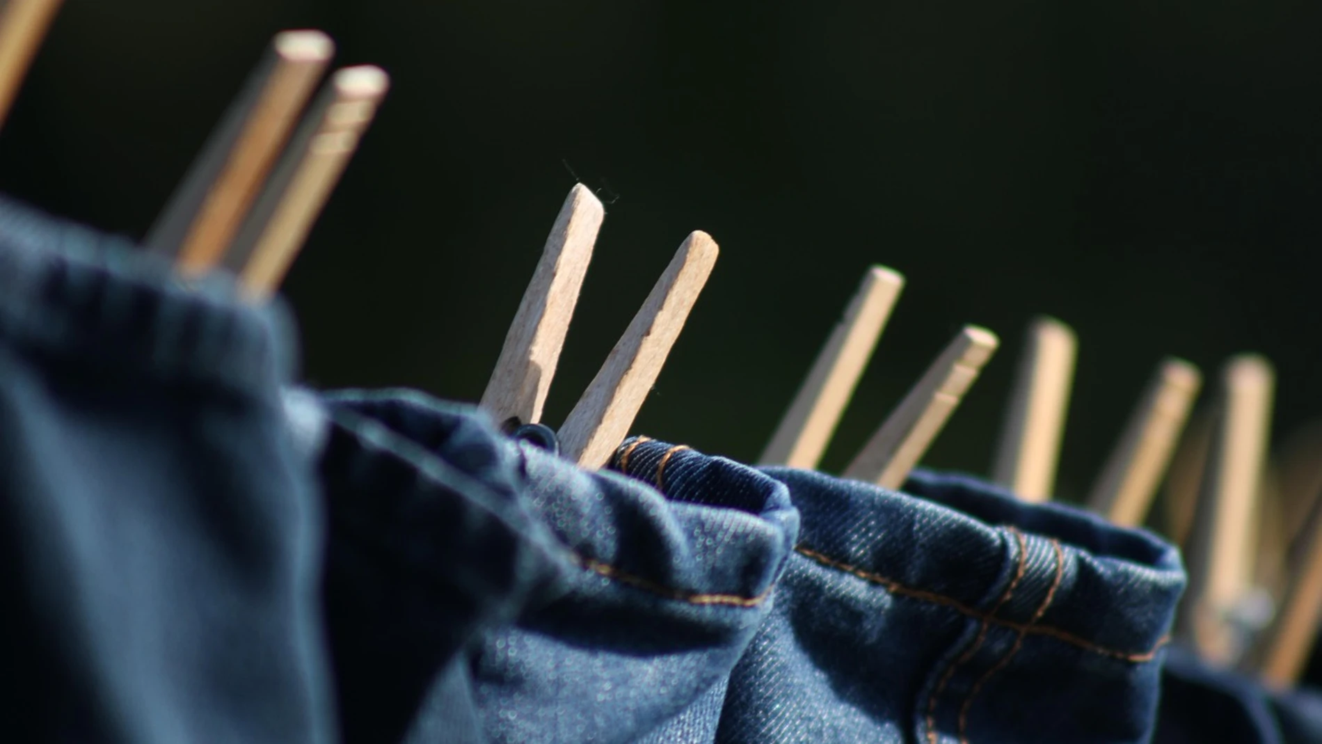 Se insta a quienes cuelgan la ropa con pinzas a que lo reconsideren este verano