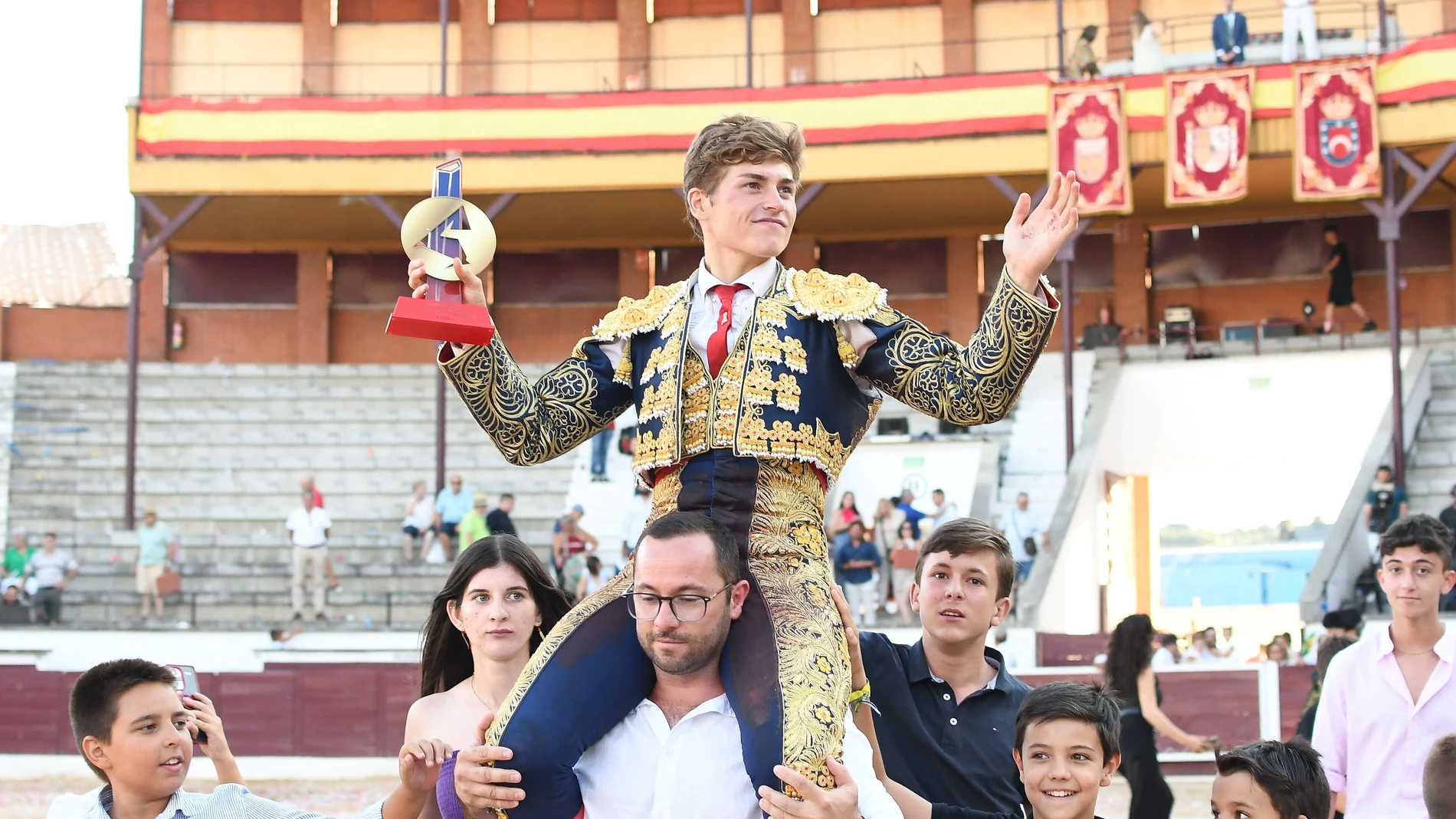 Álvaro Serrano conquista el Circuito de Novilladas de Madrid tras una final vibrante