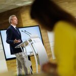 El presidente gallego, hoy, durante la rueda de prensa posterior al Consello. 