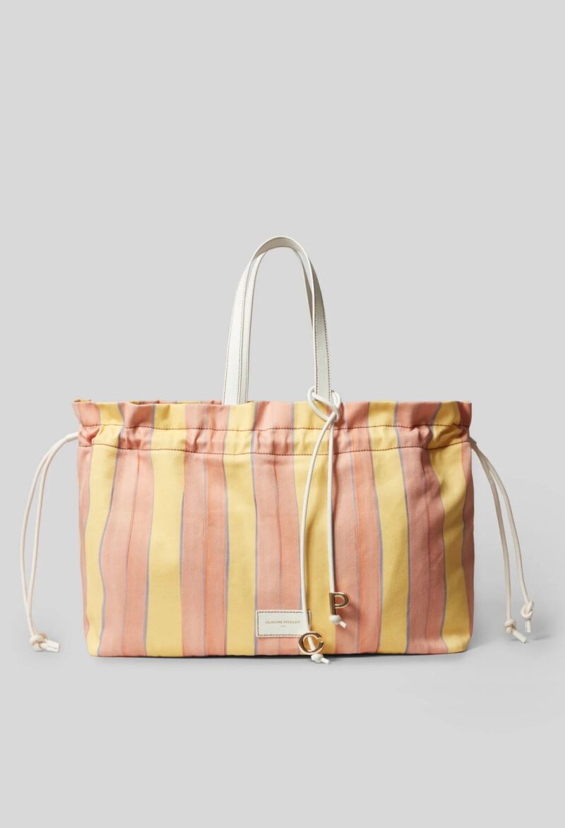 Bolso de rayas.