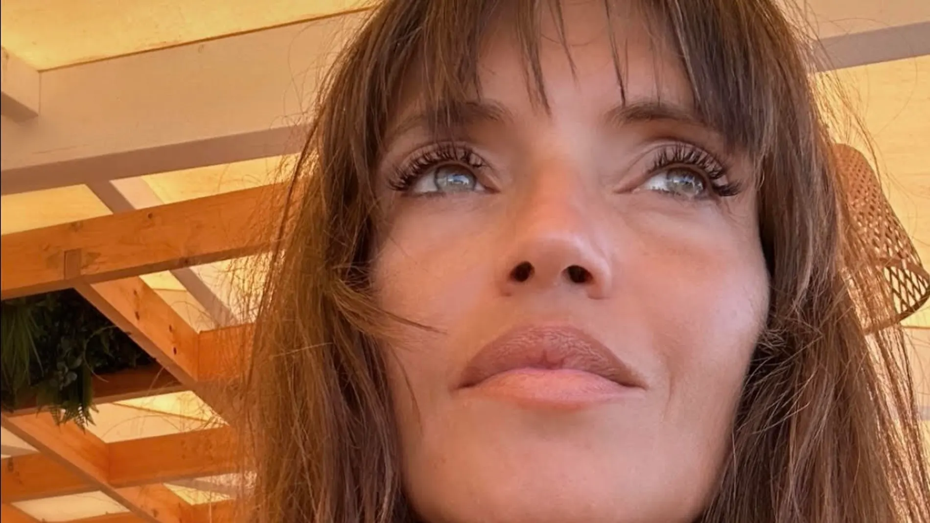 El look de Sara Carbonero en vacaciones.