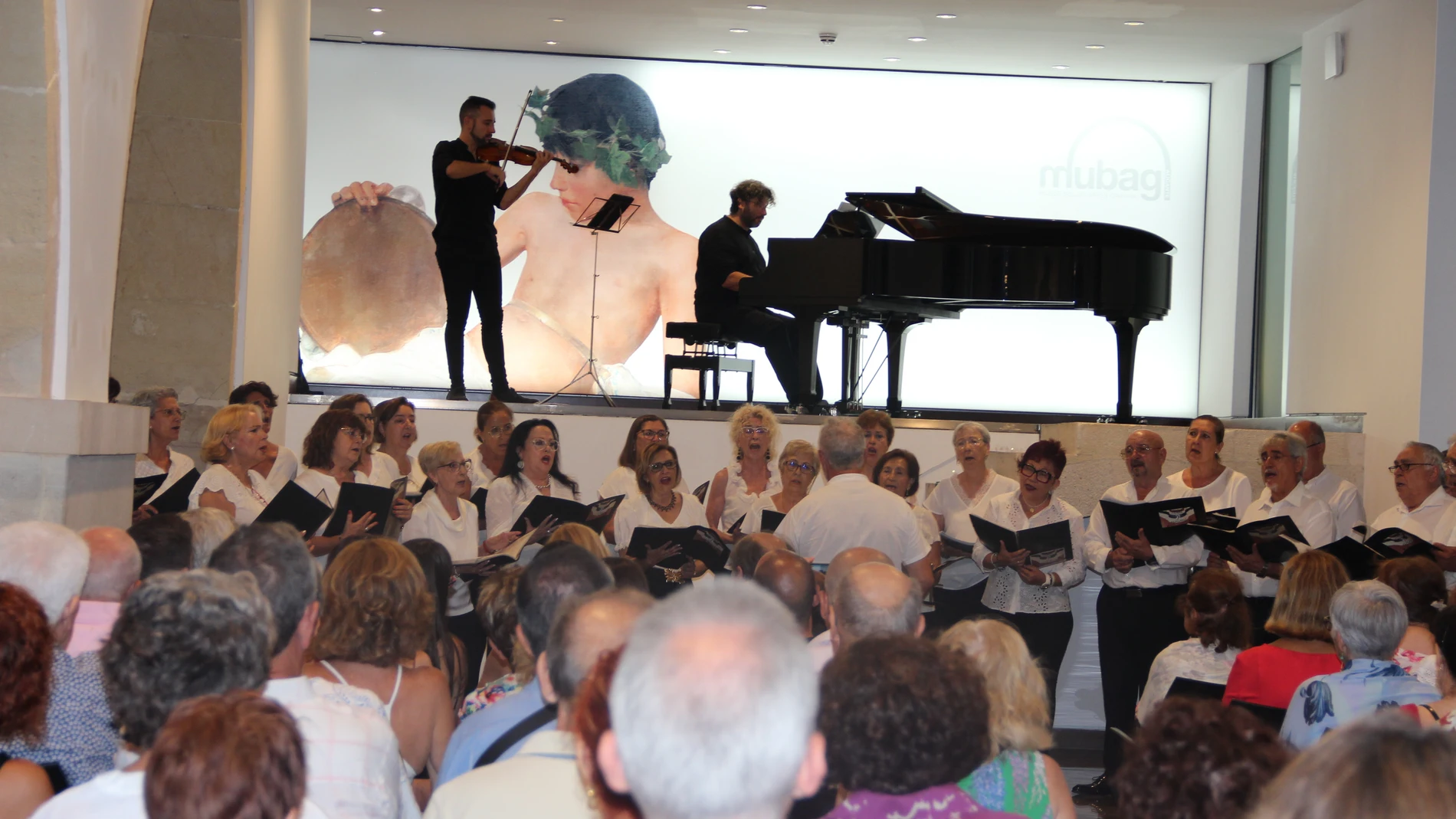 Concierto ofrecido en el Mubag de Alicante en otra edición de la Noche en blanco