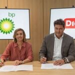 Economía.- BP y Dia abrirán tiendas en gasolineras a partir de septiembre y lanzan un programa conjunto de fidelización