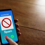 Así es la primera multa por spam telefónico en España: 5.000 euros por llamar a un usuario de la Lista Robinson