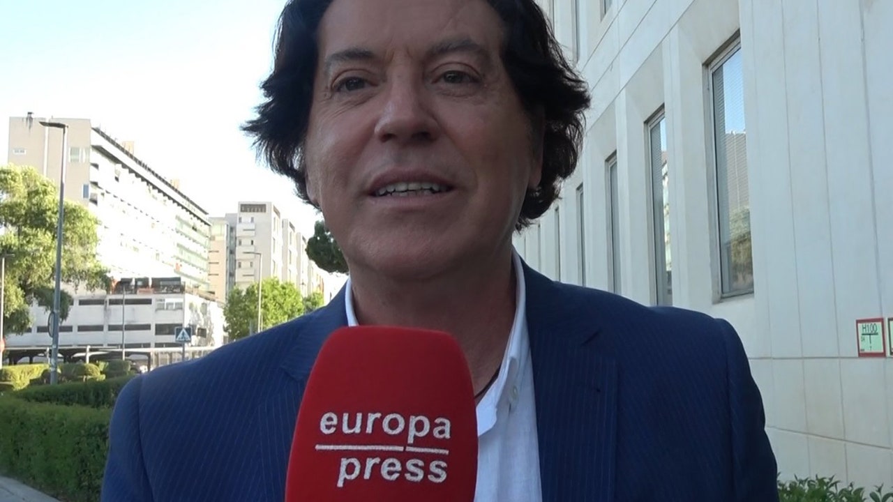 Pipi Estrada habla de Franco de tal modo en El Chiringuito que Pedrerol le pregunta si es franquista