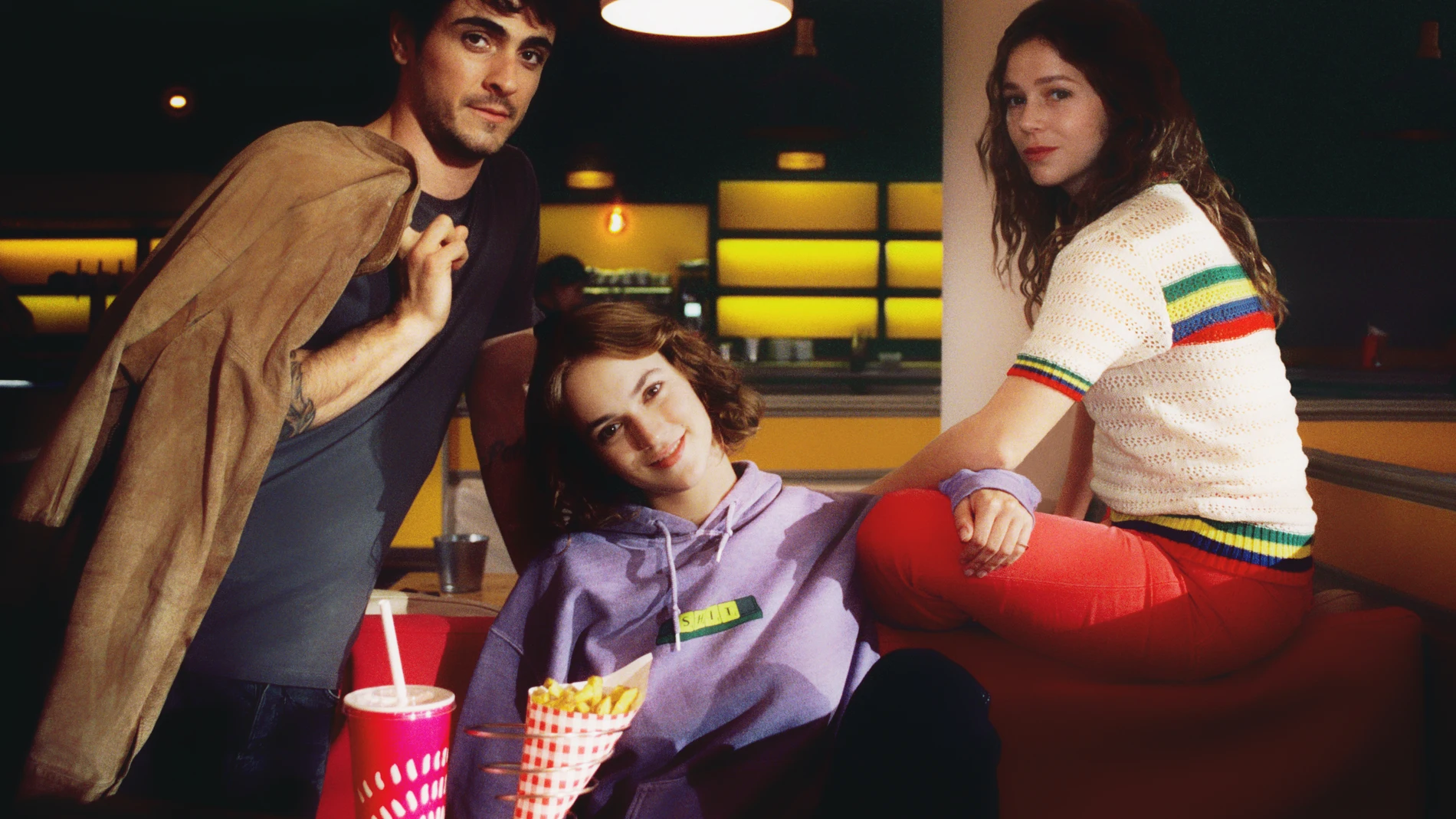 Los actores Pablo Álvarez, Alícia Falcó y Georgina Amorós