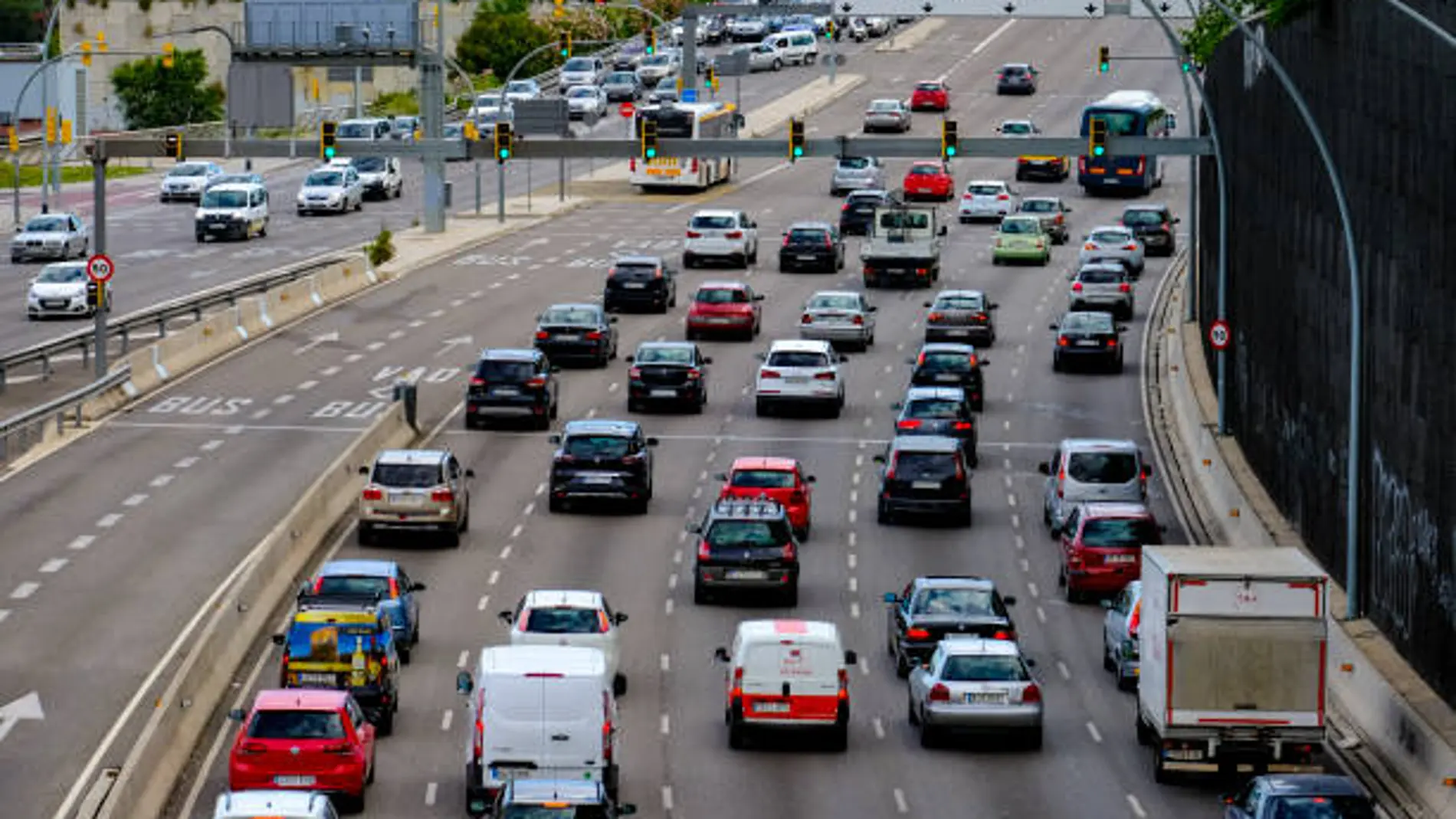La velocidad perfecta en autopistas y autovías: se llega a tiempo y se gasta poco