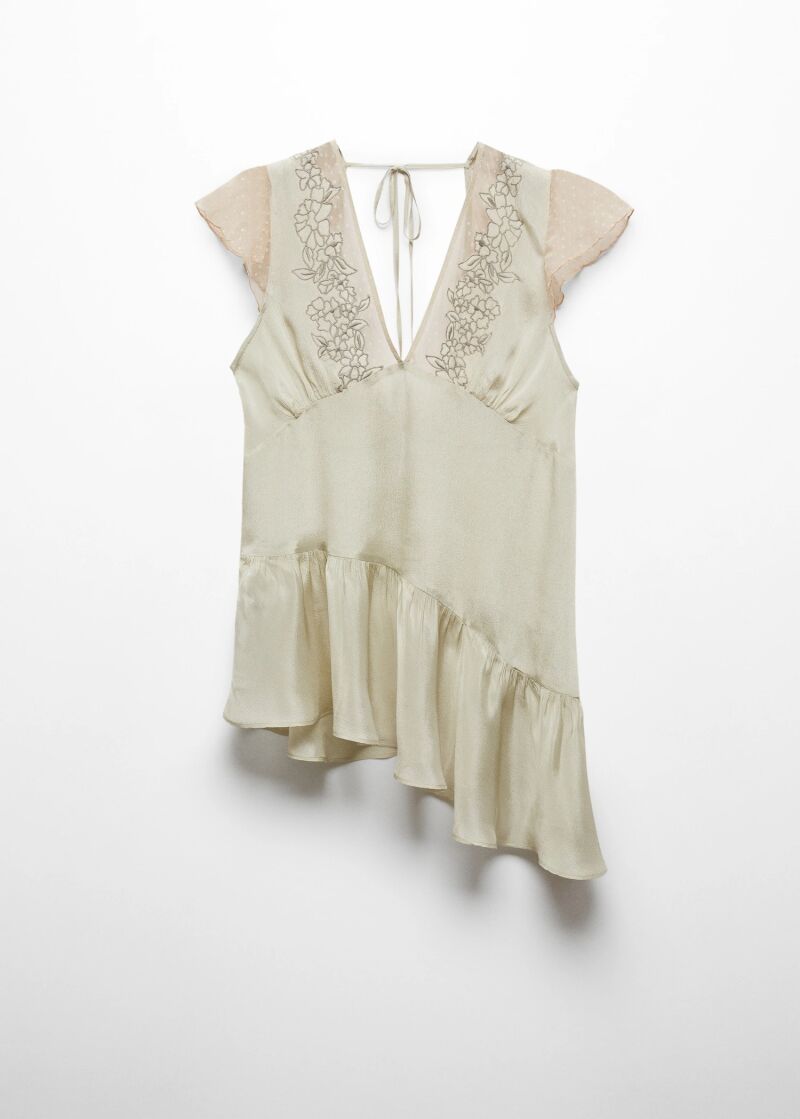 Blusa bordada.