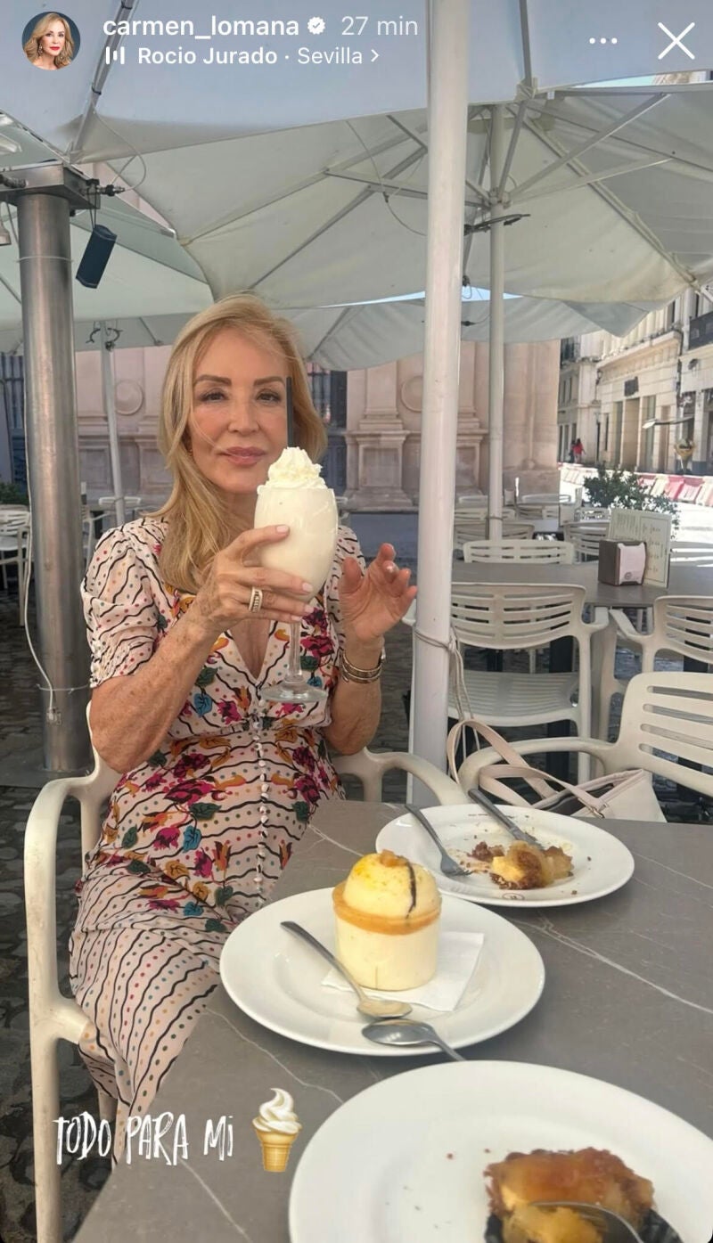 El look de Carmen Lomana.
