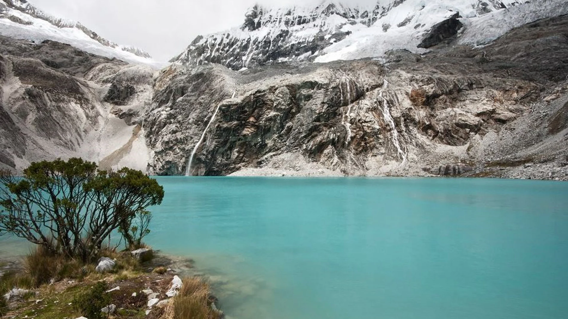 Perú.- Rescatados tres montañistas españoles en el nevado Huascarán (Perú), uno habría perdido temporalmente la vista