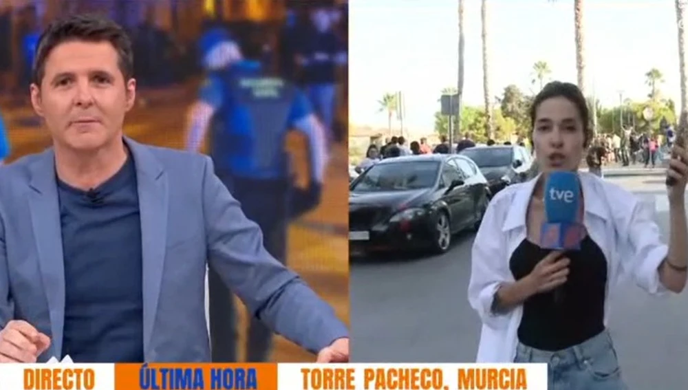 La bronca de Jesús Cintora a una reportera en directo desde Torre Pacheco: "Me da igual"