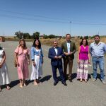 Sanz Merino durante su visita a Medina del Campo junto a Guzmán Gómez y Raquel Alonso, entre otros