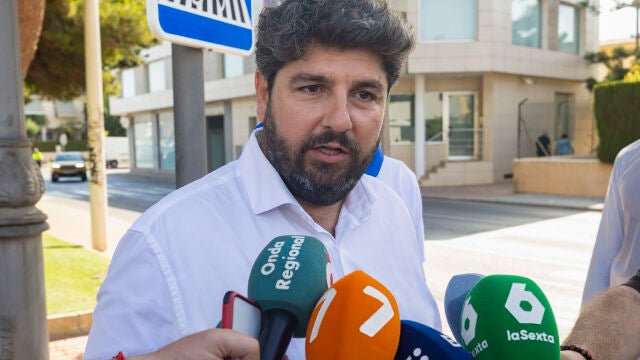 Fernando López Miras en la romería de la virgen del Carmen 