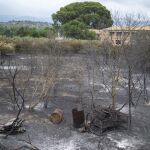 El Parlament guarda un minuto de silencio por el bombero muerto en el incendio de Paüls (Tarragona)