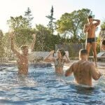 Alquilar piscinas por horas: la alternativa que arrasa este verano en Madrid