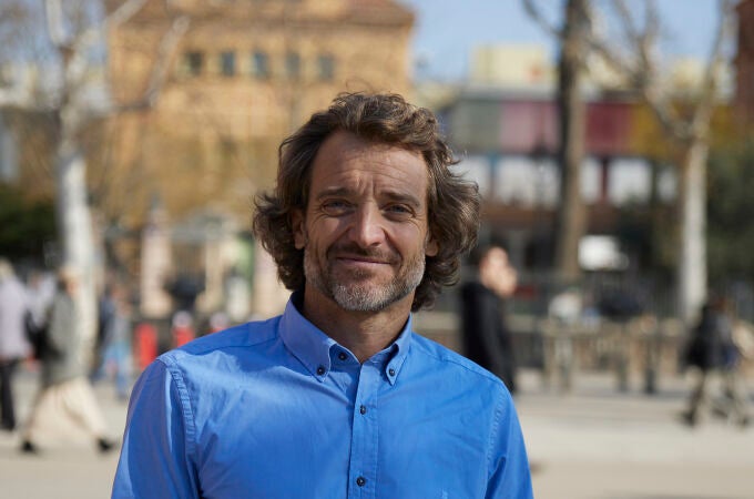Doctor Javier Albares, autor del libro "Generación zombi"