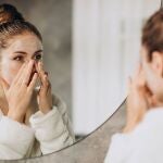 Guía de los mejores limpiadores suaves para piel sensible en verano
