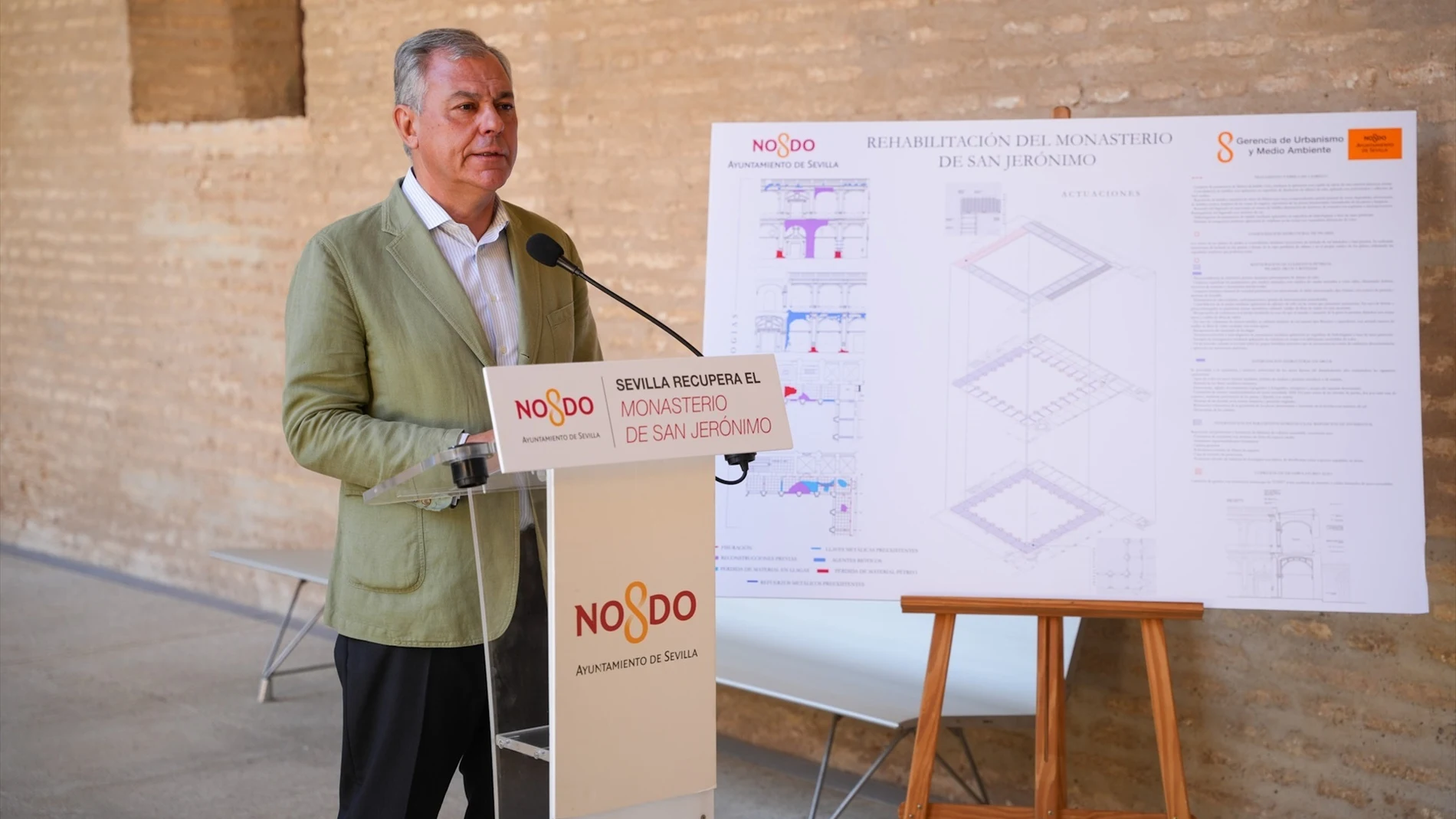 Otro frente abierto para el alcalde de Sevilla: los comerciantes del centro también critican su labor