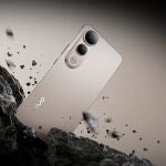 Este smartphone tiene resistencia al agua y al polvo (IP65)